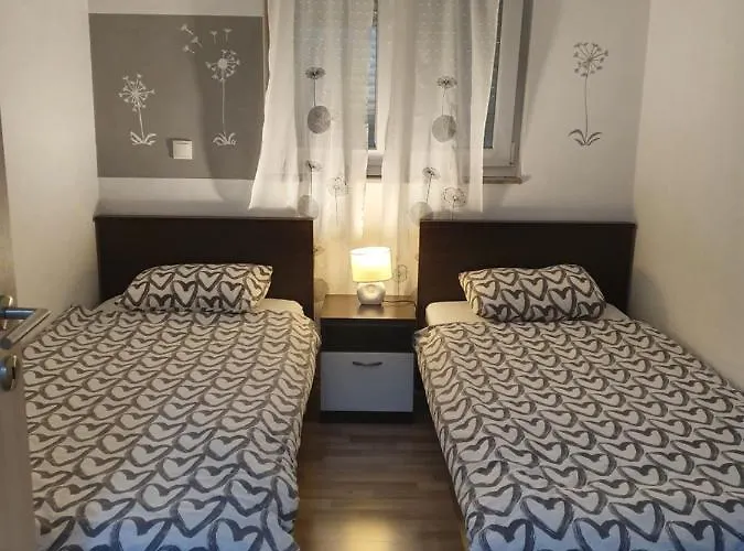 Lavender Apartman *