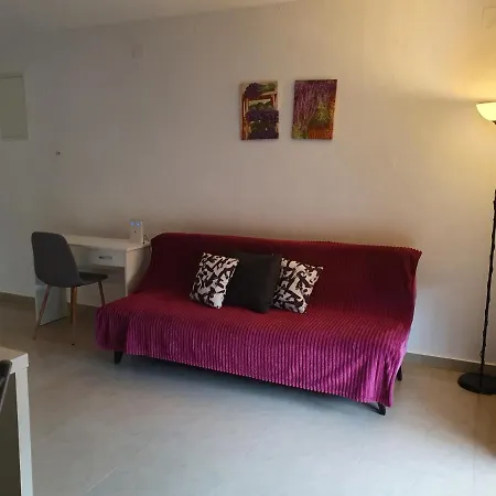 Lavender Apartman